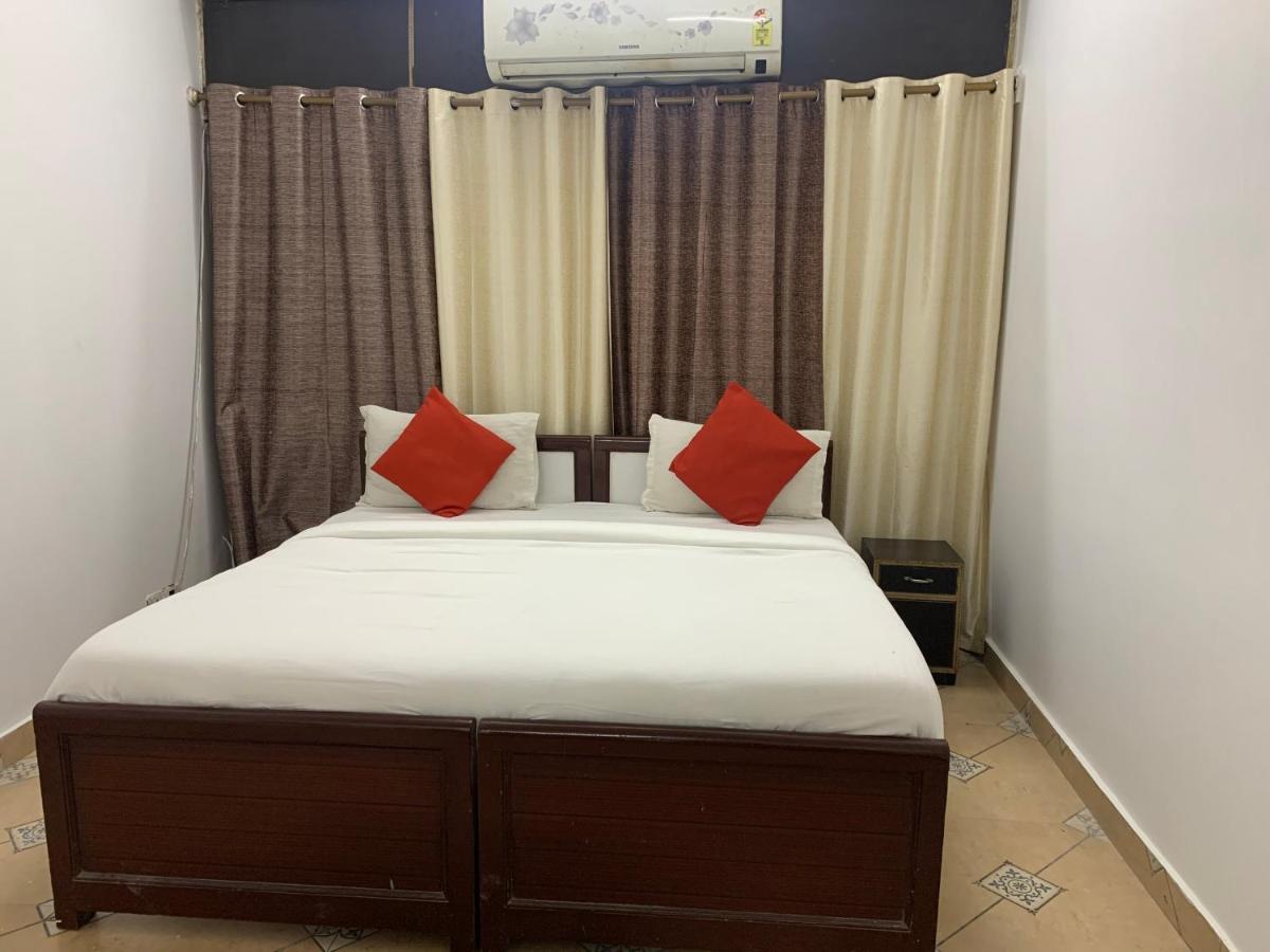 Ashu Villa Guest House Дели Экстерьер фото